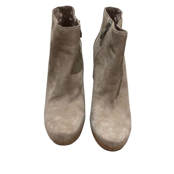 Vince Camuto Cannon Chain Heel Ankle Booties Fawn Tan Size 9 - Picture 6 of 11